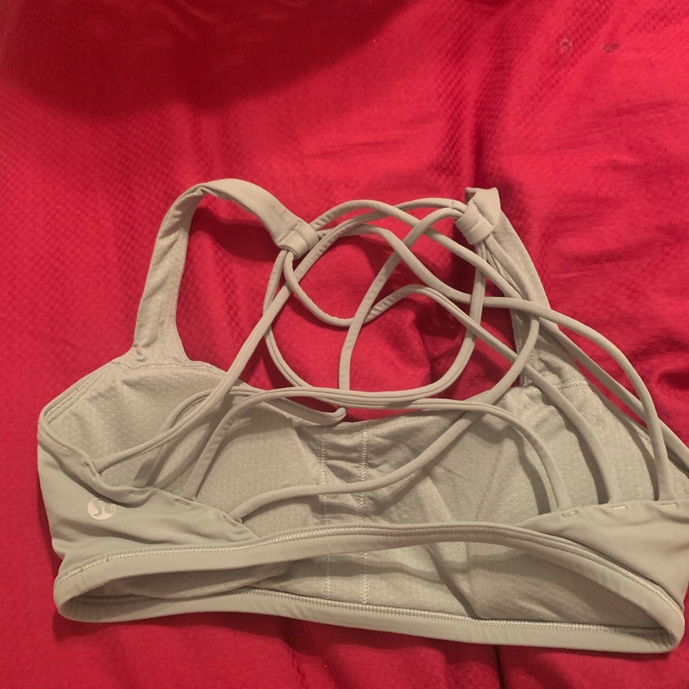 lululemon bra size 4